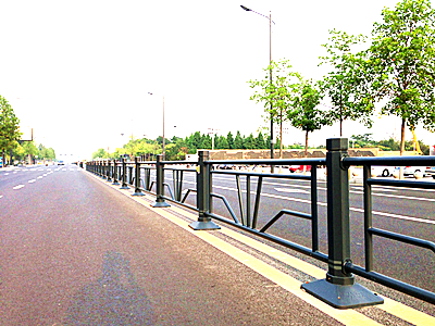 新型道路护栏图片3